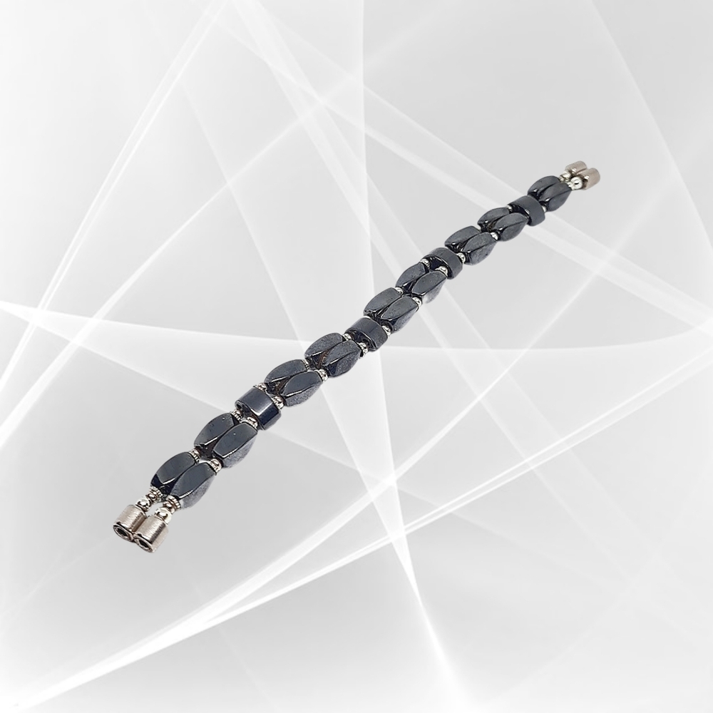 🌲10/$20. Dark Gray Hematite Beaded Bracelet with Magnetic Closure - Picture 5 of 7